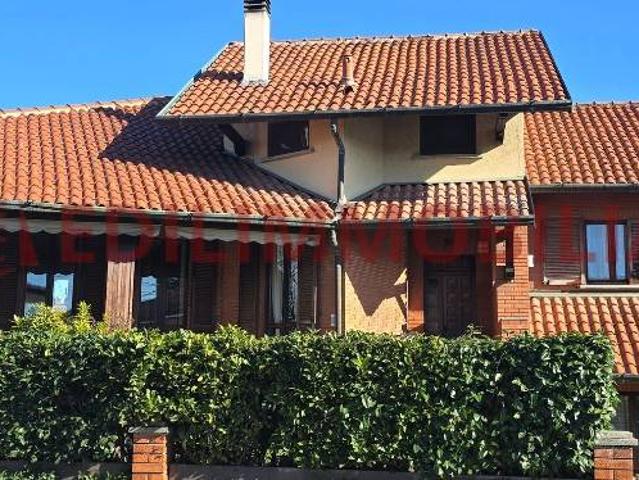 Villa Indipendente in vendita a Villaggio Moneta, Gerenzano