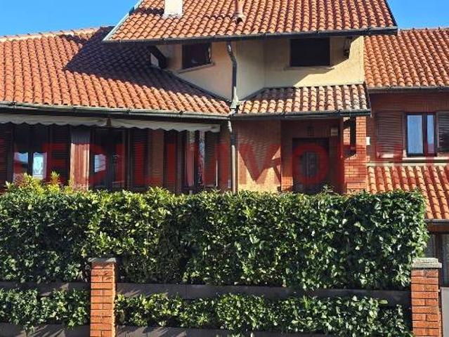 Villa Indipendente in vendita a Villaggio Moneta, Gerenzano