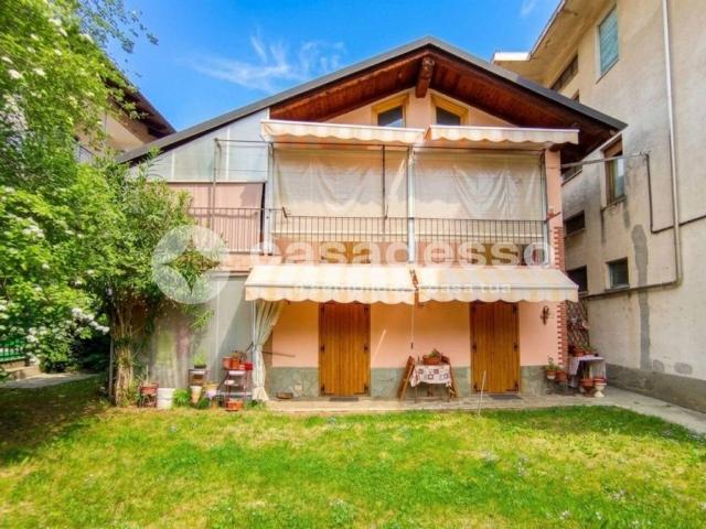 Villa Indipendente in vendita a Unione Montana di Comuni delle Valli di Lanzo, Ceronda e Casternone, Piemonte