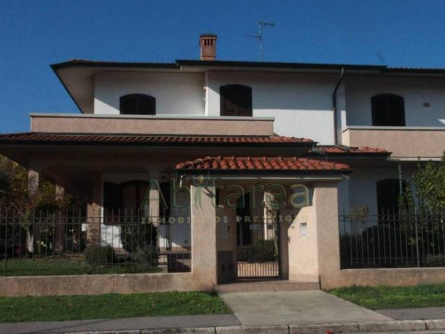Villa Indipendente in vendita a Gessate, Lombardia