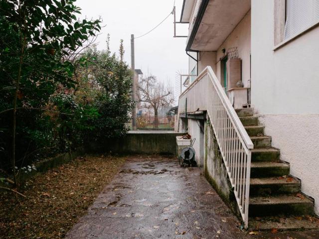 Villa Indipendente in vendita a Gessate, Lombardia