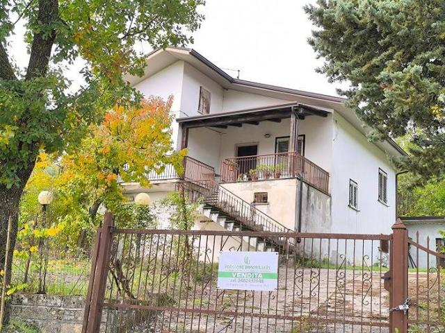 Villa Indipendente in vendita a Terre dell’Ufita, Gesualdo