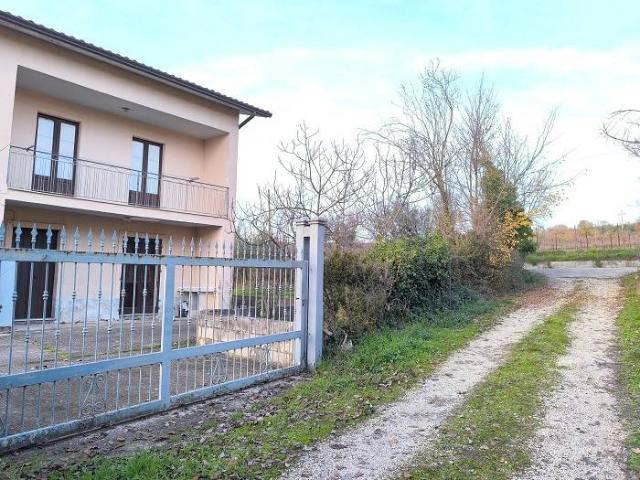 Villa Indipendente in vendita a Terre dell’Ufita, Gesualdo