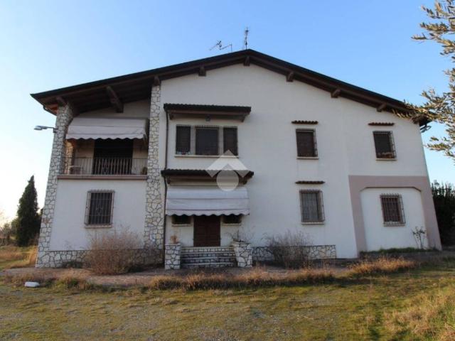 Villa Indipendente in vendita a Ghedi, Lombardia
