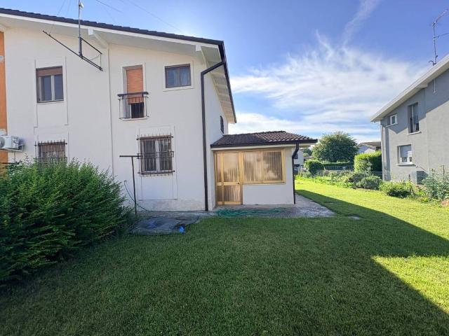 Villa Indipendente in vendita a Ghedi, Lombardia