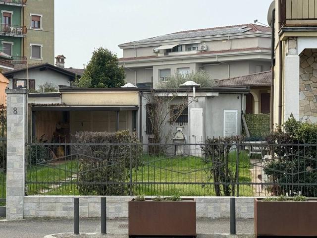 Villa Indipendente in vendita a Ghedi, Lombardia