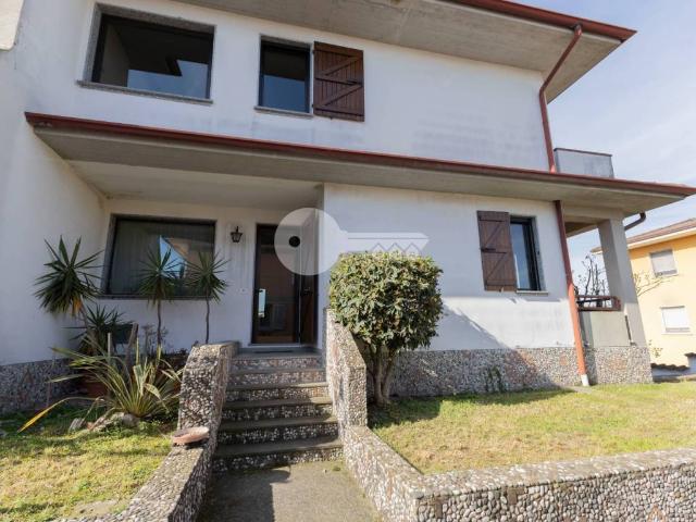Villa Indipendente in vendita a Ghedi, Lombardia
