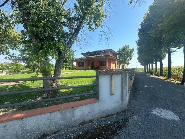 Villa Indipendente in vendita a Ghedi, Lombardia
