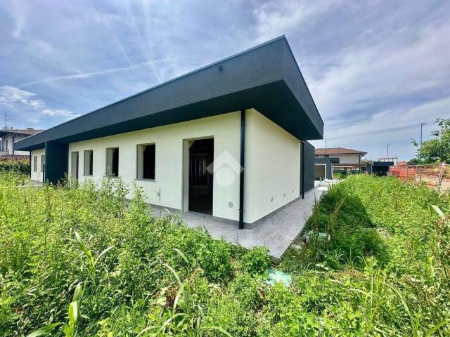 Villa Indipendente in vendita a Ghisalba, Lombardia