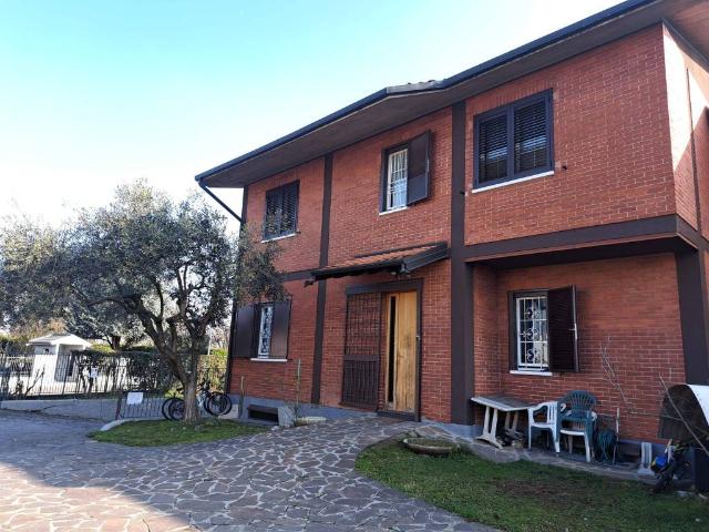 Villa Indipendente in vendita a Ghisalba, Lombardia