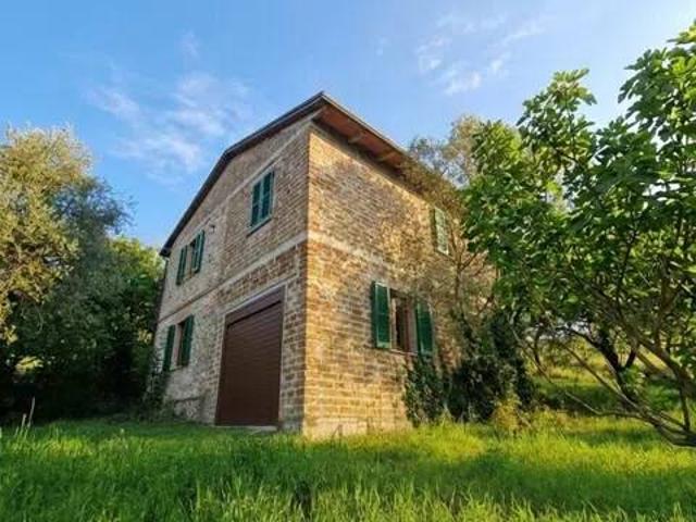 Villa Indipendente in vendita a Bastardo, Giano dell'Umbria