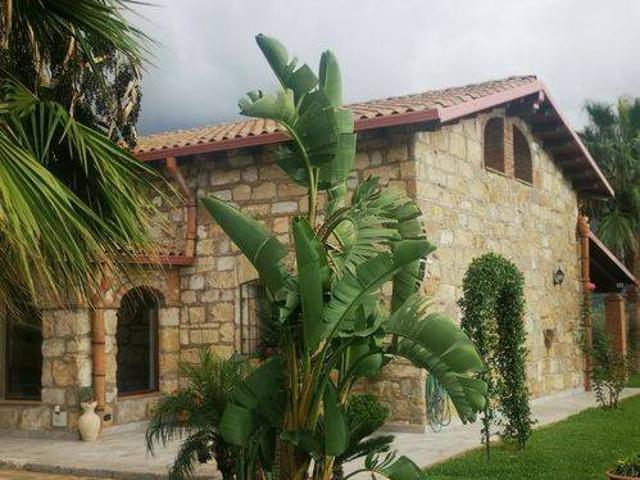 Villa Indipendente in vendita a Giardinello, Sicilia