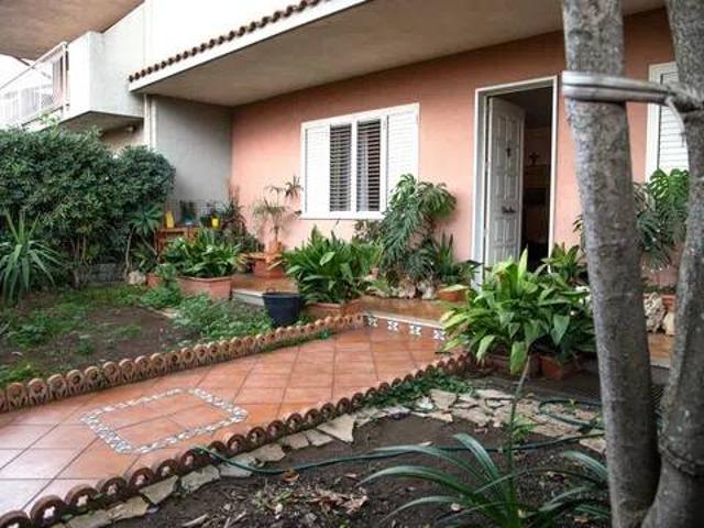 Villa Indipendente in vendita a Giarre, Sicilia