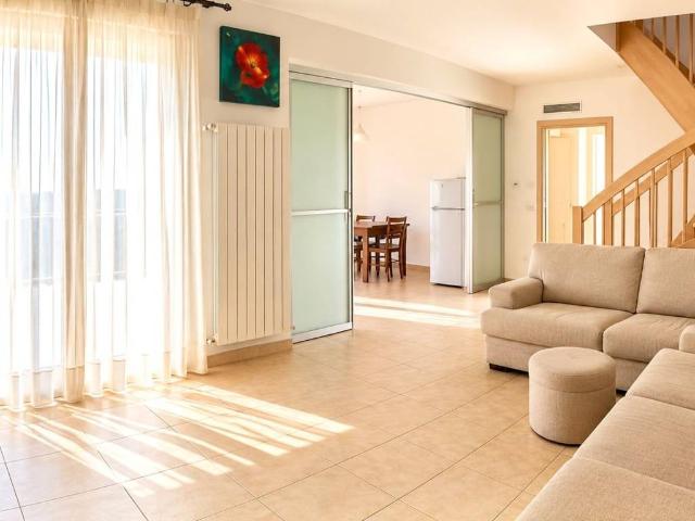 Villa Indipendente in vendita a Trepunti, Giarre