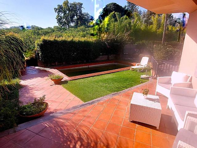 Villa Indipendente in vendita a Giarre, Sicilia