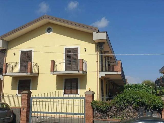 Villa Indipendente in vendita a Giarre, Sicilia