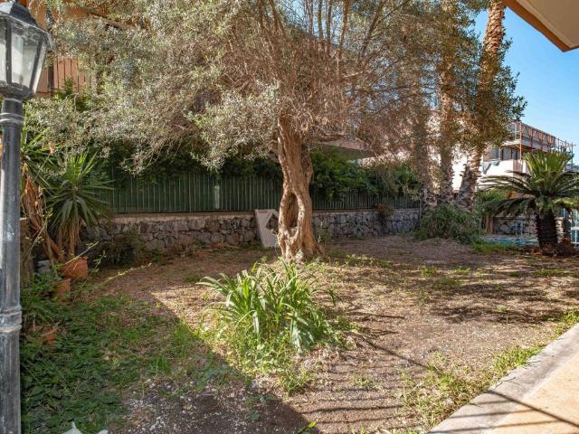 Villa Indipendente in vendita a Giarre, Sicilia