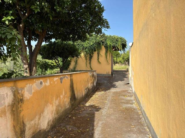 Villa Indipendente in vendita a Giarre, Sicilia