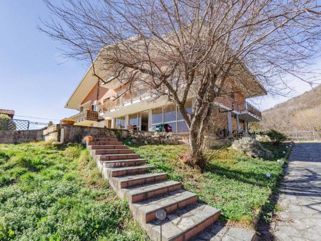 Villa Indipendente in vendita a Sala, Piemonte