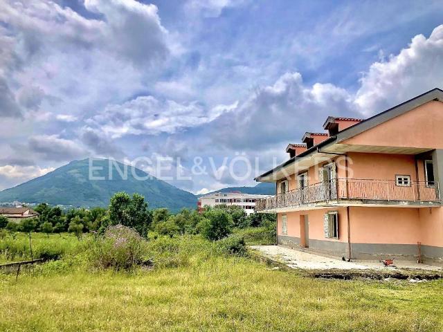 Villa Indipendente in vendita a Giffoni Sei Casali, Campania