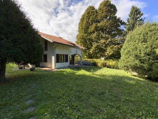 Villa Indipendente in vendita a Nocco, Gignese