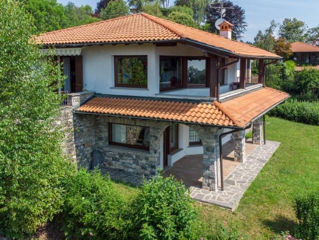 Villa Indipendente in vendita a Piemonte, Verbano-cusio-ossola