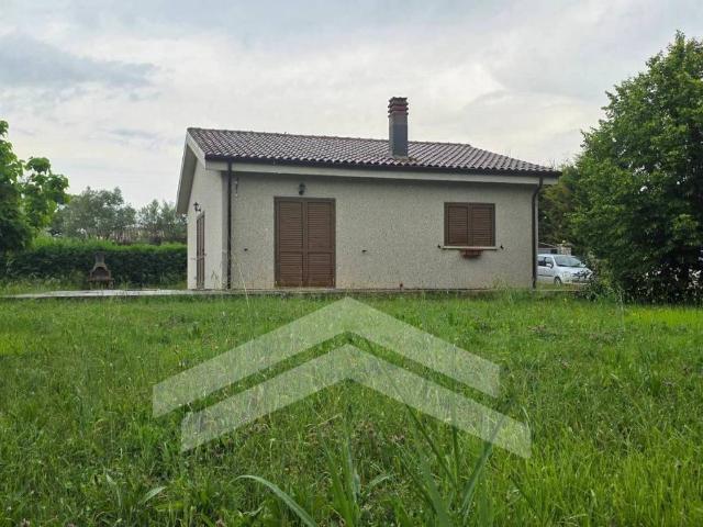 Villa Indipendente in vendita a Gildone, Molise