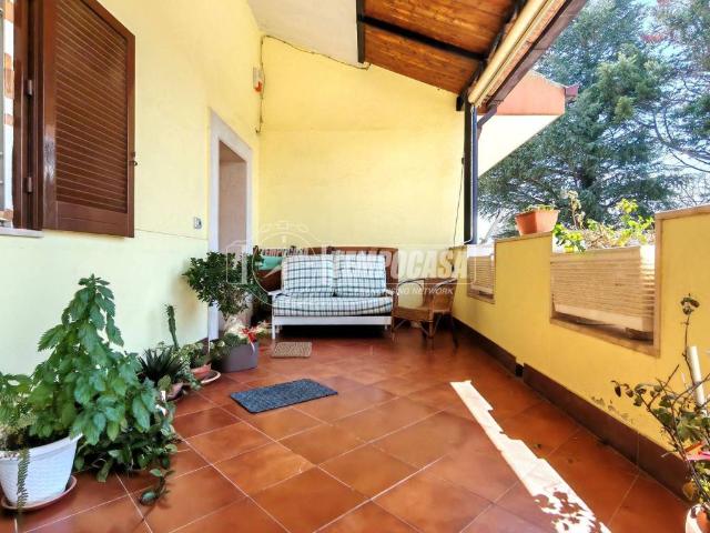 Villa Indipendente in vendita a Gioia del Colle, Bari