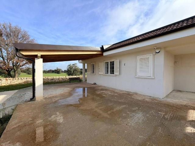 Villa Indipendente in vendita a Gioia del Colle, Bari