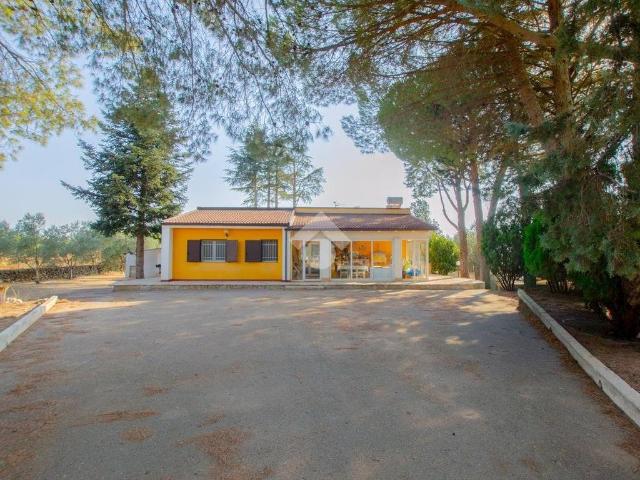 Villa Indipendente in vendita a Gioia del Colle, Bari