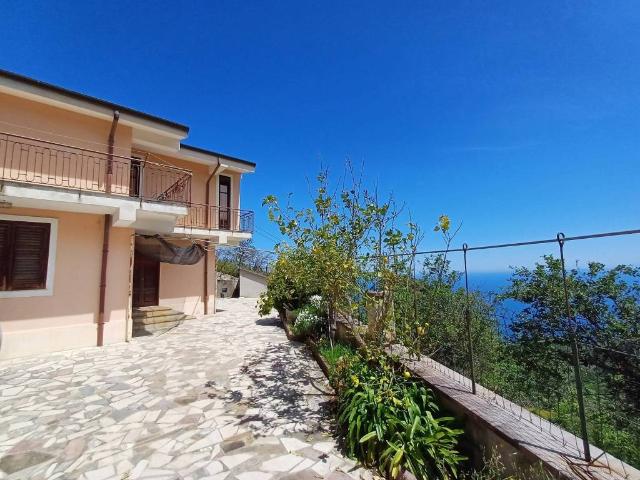 Villa Indipendente in vendita a Gioiosa Marea, Sicilia