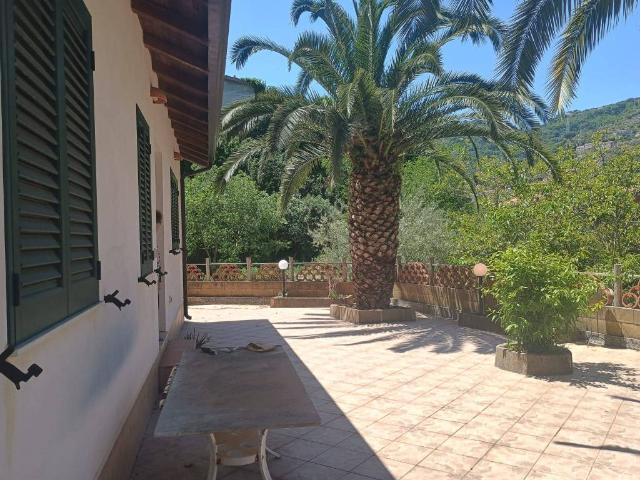 Villa Indipendente in vendita a Gioiosa Marea, Sicilia