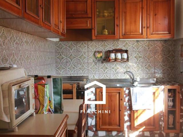 Villa Indipendente in vendita a Giove, Terni