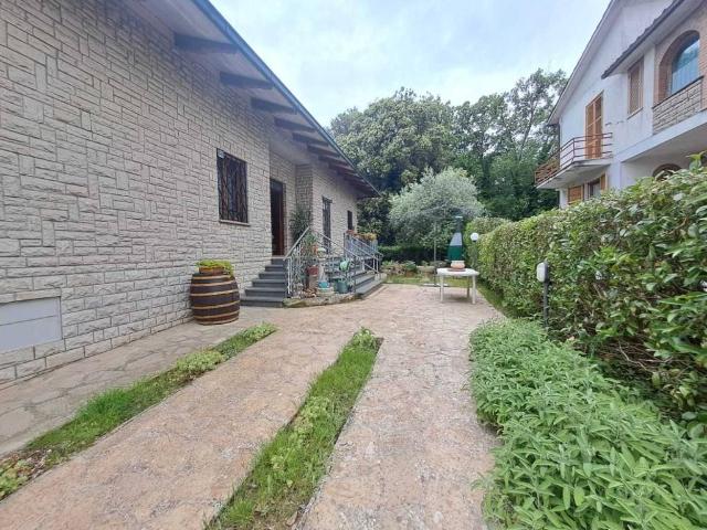 Villa Indipendente in vendita a Palombina, Giove