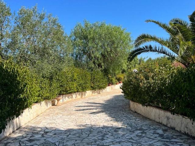 Villa Indipendente in vendita a Puglia, Bari