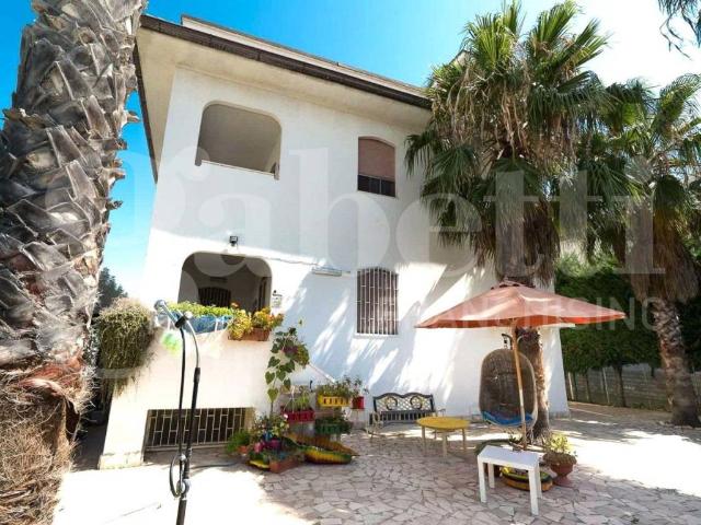 Villa Indipendente in vendita a Puglia, Bari