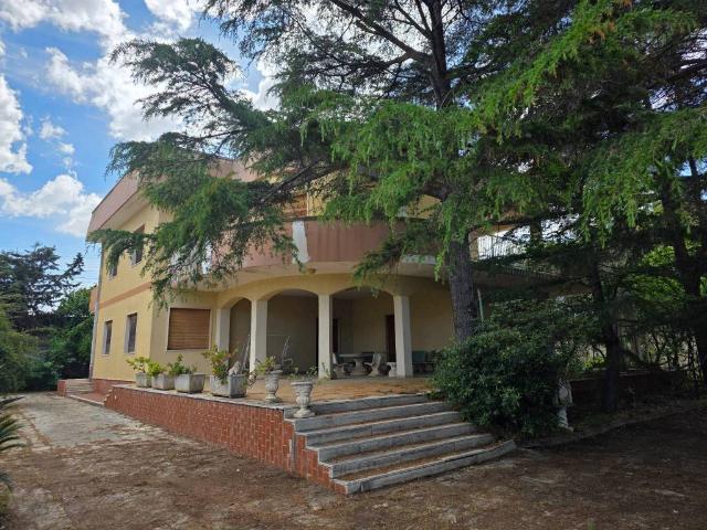 Villa Indipendente in vendita a Puglia, Bari