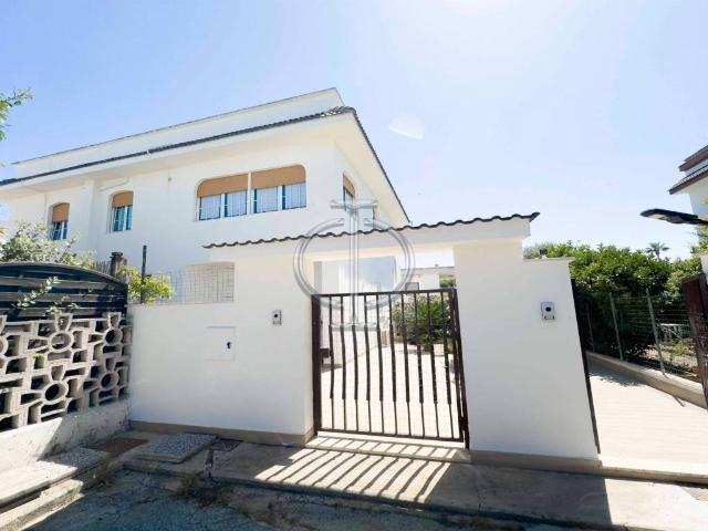 Villa Indipendente in vendita a Puglia, Bari