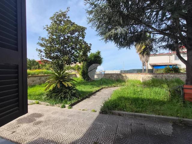 Villa Indipendente in vendita a Grotta dell'Olmo, Giugliano In Campania
