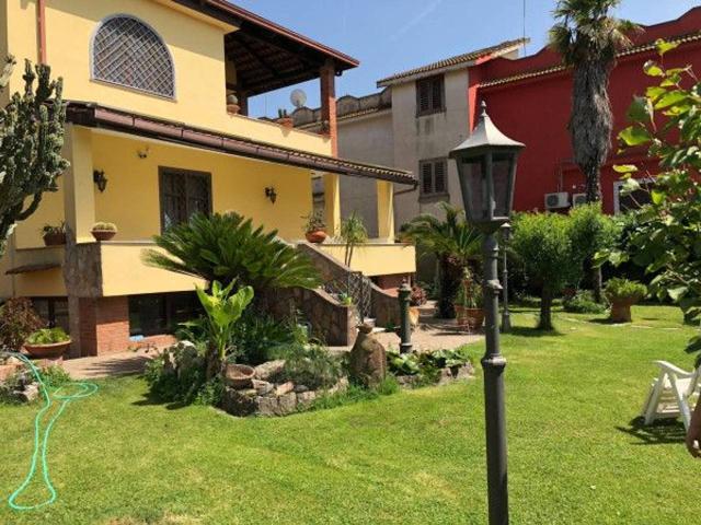 Villa Indipendente in vendita a Mazzola, Giugliano in Campania