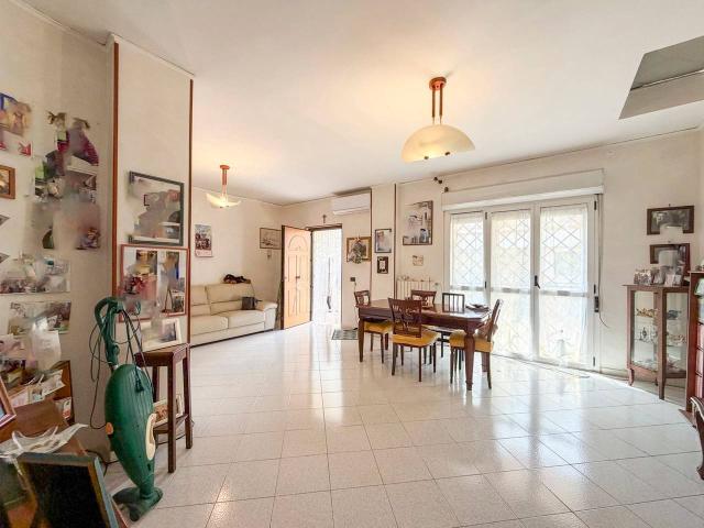 Villa Indipendente in vendita a Giugliano In Campania, Campania