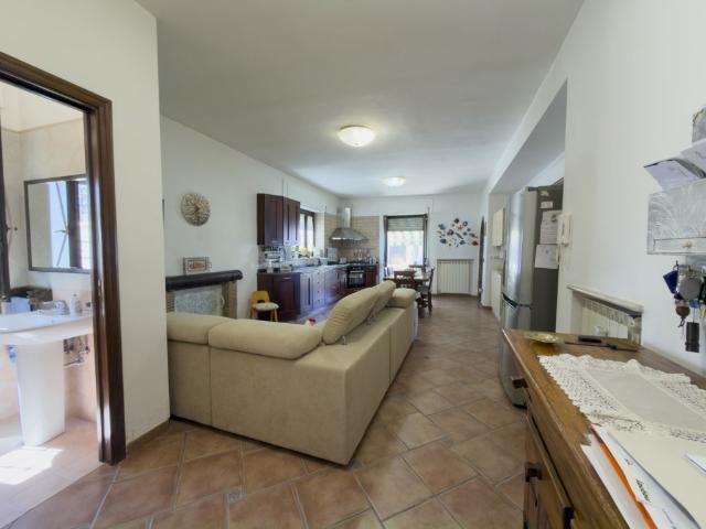 Villa Indipendente in vendita a Giugliano In Campania, Campania