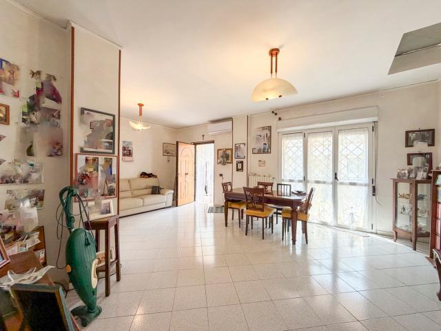 Villa Indipendente in vendita a Giugliano In Campania, Campania