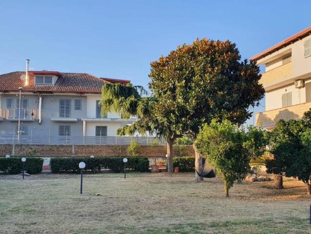 Villa Indipendente in vendita a Giugliano In Campania, Campania