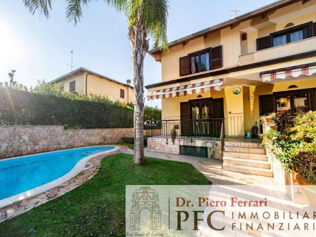 Villa Indipendente in vendita a Canosa, Giugliano In Campania