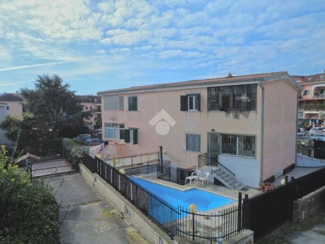 Villa Indipendente in vendita a Giugliano In Campania, Campania