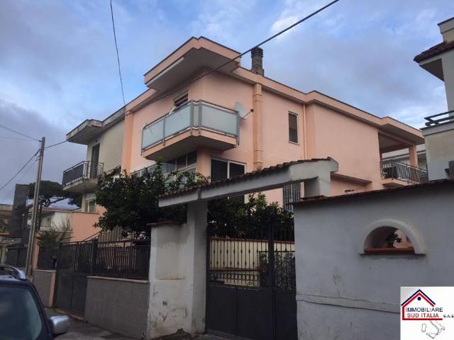 Villa Indipendente in vendita a Giugliano In Campania, Campania