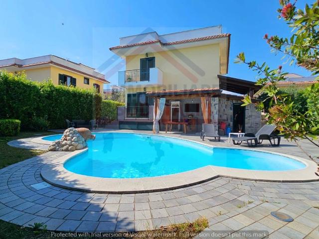 Villa Indipendente in vendita a Lago Patria, Giugliano in Campania