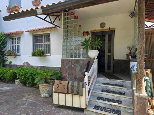 Villa Indipendente in vendita a Colle degli Osci, Giugliano In Campania
