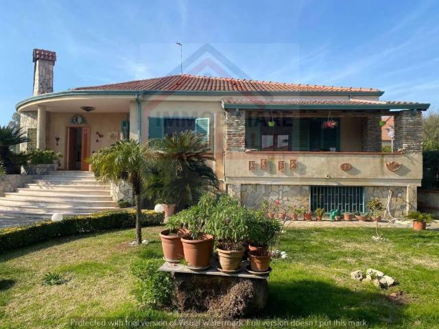 Villa Indipendente in vendita a Canosa, Giugliano In Campania